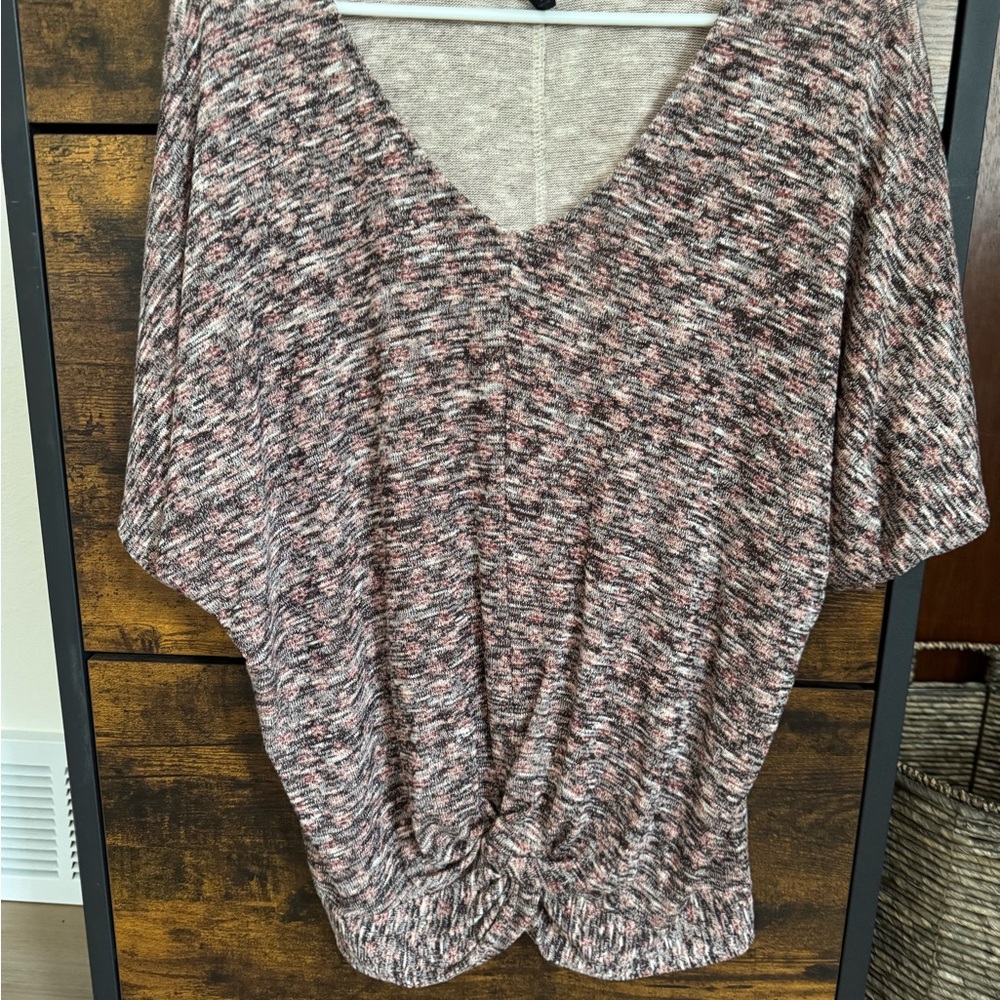 Daytrip Pink V-Neck Sweater with Relaxed Fit
